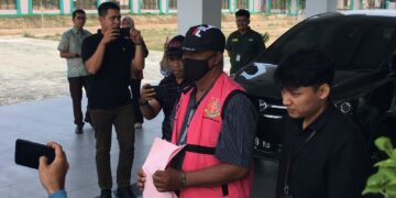 Kejari Bintan Tetapkan Mantan Kades Lancang Kuning Tersangka dan Ditahan