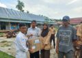Berita Terbaru…. Kepsek SMA3 TJT Serahkan Bantuan DUMISAKE Kepada 25 Siswa.
