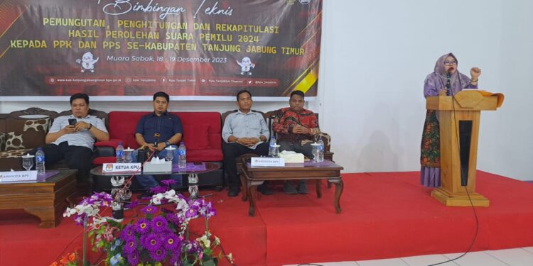 KPU Tanjung Jabung Timur Adakan Bimtek Simulasi Tahapan Pemilu 2024