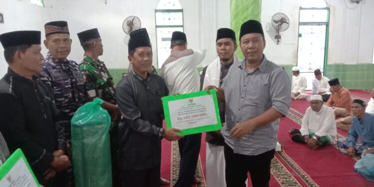 Bupati Romi Safari Ramadhan Di Masjid Arraudhah Kec Nipah Panjang. 