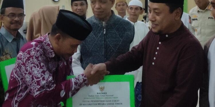 Sapril Beserta Rombongan Di Sambut Hangat Masyarakat Desa Simbur Naik