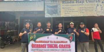 Satreskrim Polres Tebo Bagikan Ratusan Takjil ke Pengendara dan