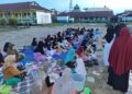 Keluarga Besar SD 16/X Nipah Panjang Buka Puasa Bersama Anak Pesantren