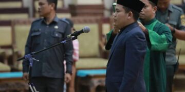 DPRD Kabupaten Tanjung Jabung Timur menggelar Rapat Paripurna Pelantikan sekaligus pengambilan sumpah jabatan Wakil Pimpinan DPRD Pengganti Antar Waktu (PAW).