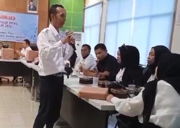 Bagikan Sejumlah Door Prize, AWaSI Jambi Adakan Study Jurnalistik 
