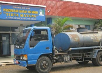 “Terungkap! Petinggi PDAM Tirta Mayang Diperiksa Polisi: Siapa yang Bertanggung Jawab?”