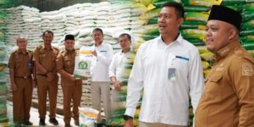 Wabub Roby Cek Ketersediaan Beras Langsung ke Gudang Bulog