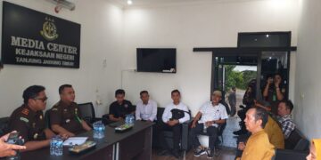 “Korupsi Proyek MAN2: Kepala Kanwil Kemenag Jambi Lolos Hukum, Siapa yang Lindungi?”