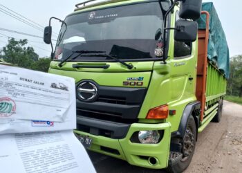 “Hukum Dibakar Bersama Batubara: Jambi Menangis Darah di Bawah Roda Truk Fuso!”