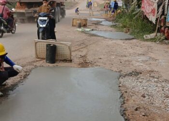 “Pembangunan Tol Seksi 4 di Muaro Jambi, Warga Keluhkan Dampak Debu dan Jalan Rusak”