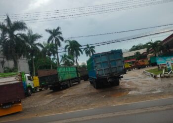 “Solar Subsidi untuk Masyarakat atau Industri? SPBU Pal 10 Dianggap Lalai”