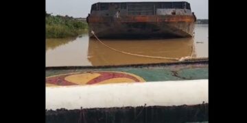 “Kebal Hukum: Pengusaha Kapal Batu Bara Tantang Aturan, Pemerintah Diam”