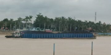 “Batubara Bikin Kaya Pengusaha, Sungai Batanghari Tinggal Nama”