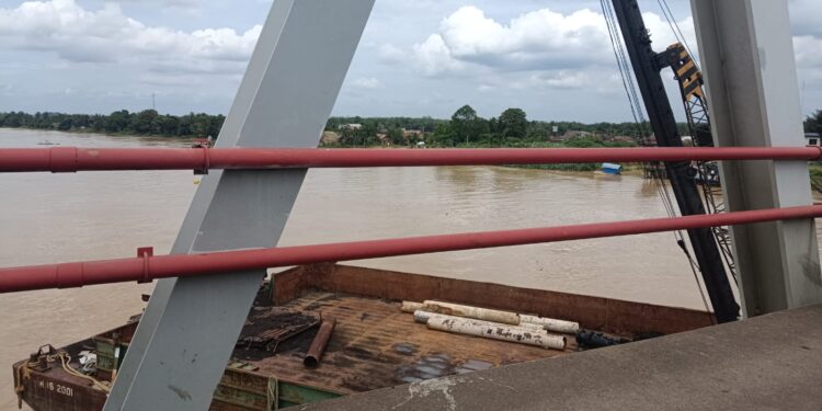 “Sungai Batanghari Dijajah Batubara, Hukum Sekadar Formalitas”