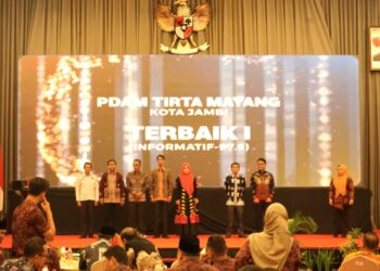 “Terbaik di Jambi! Tirta Mayang Jadi Teladan Keterbukaan Informasi Publik untuk BUMD”