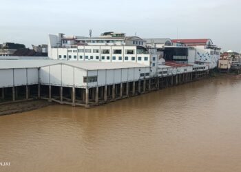 “Sungai Batanghari Tergadaikan: Benarkah Hukum Kalah Oleh Uang?”