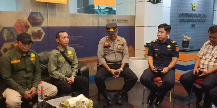 “Gudang Rokok Ilegal Buka Cabang, Bea Cukai Jambi Jangan Lupa Ikutan”