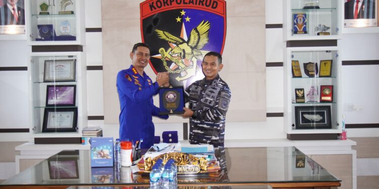 Jalin Sinergi Kuat, Dirpolairud Polda Jambi Sambut Kehadiran Danlanal Palembang