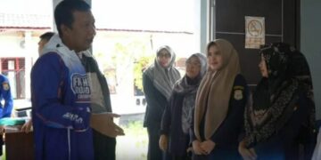 Bupati Romi Tinjau Langsung Kantor Camat Kuala Jambi yang Rusak