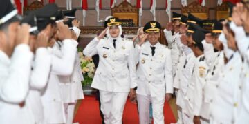 Dilla Hich,  Tidak Adalagi Satu atau Dua  Yang Ada Kita