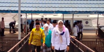 Kunjungi Masyarakat Sungai Tawar, Bupati Dillah Disambut Hangat