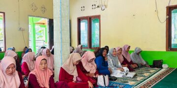 Ketua DPRD Tanjab Timur Zillawati Hadiri Stiqosah dan Zikir Bersama Warga Kampung Singkep