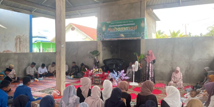 Peringatan Maulid Nabi Di SMKN 2 Tanjab timur penuh hikmad