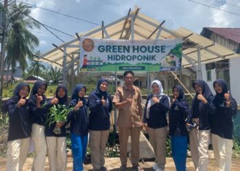 SMK Negeri 2 Tanjung Jabung Timur Jalin Kolaborasi Hidroponik dengan Karang Taruna Desa Pemusiran