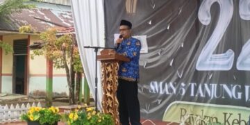 Sambut Milad Ke 22, SMAN 5 Tanjabtim Gelar Buka Bersama Dan Santunan Anak Yatim