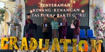 Perpisahan Siswa SMAN 1 Tanjabtim Penuh Isak Tangis dan Haru