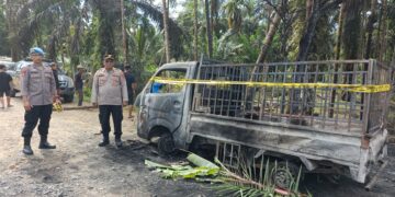 Mobil Suzuki Carry Nopol BH 8765 MD Hangus Terbakar. Diduga Bawa BBM
