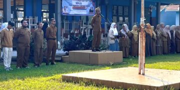 BERITA TERKINI  Antusiasme Mewarnai Hari Pertama MPLS Di SMAN 8 Tanjabtim