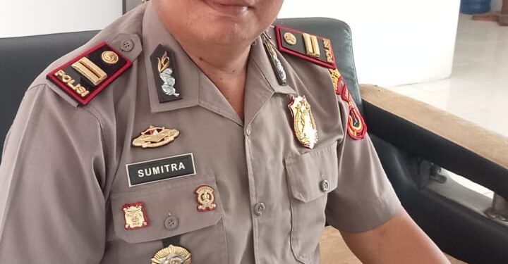 Semarak HUT Kemerdekaan RI Ke 81 ….   Anggota polsek bersama Anggota Koramil Dan Ormas Melakukan Pengamanan Pawai Pembangunan  Di Kecamatan Rantau Rasau 