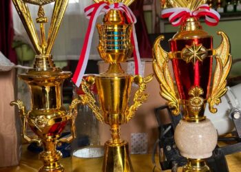 “Luar Biasa”  Tiga Tahun Berturut Turut Juara 1 Festival Drumband.  SDN 10/ X Nipah Panjang catat Rekor Raih Prestasi Gemilang