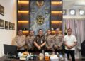 Peringati Hari Jadi Kejaksaan Republik Indonesia Ke 81 Kapolsek Rantau Rasau, Berbak, Sadu Dan Nipah Panjang melakukan silaturahmi ke Kacabjari (Kepala Cabang Kejaksaan Negeri) Kecamatan Nipah Panjang.
